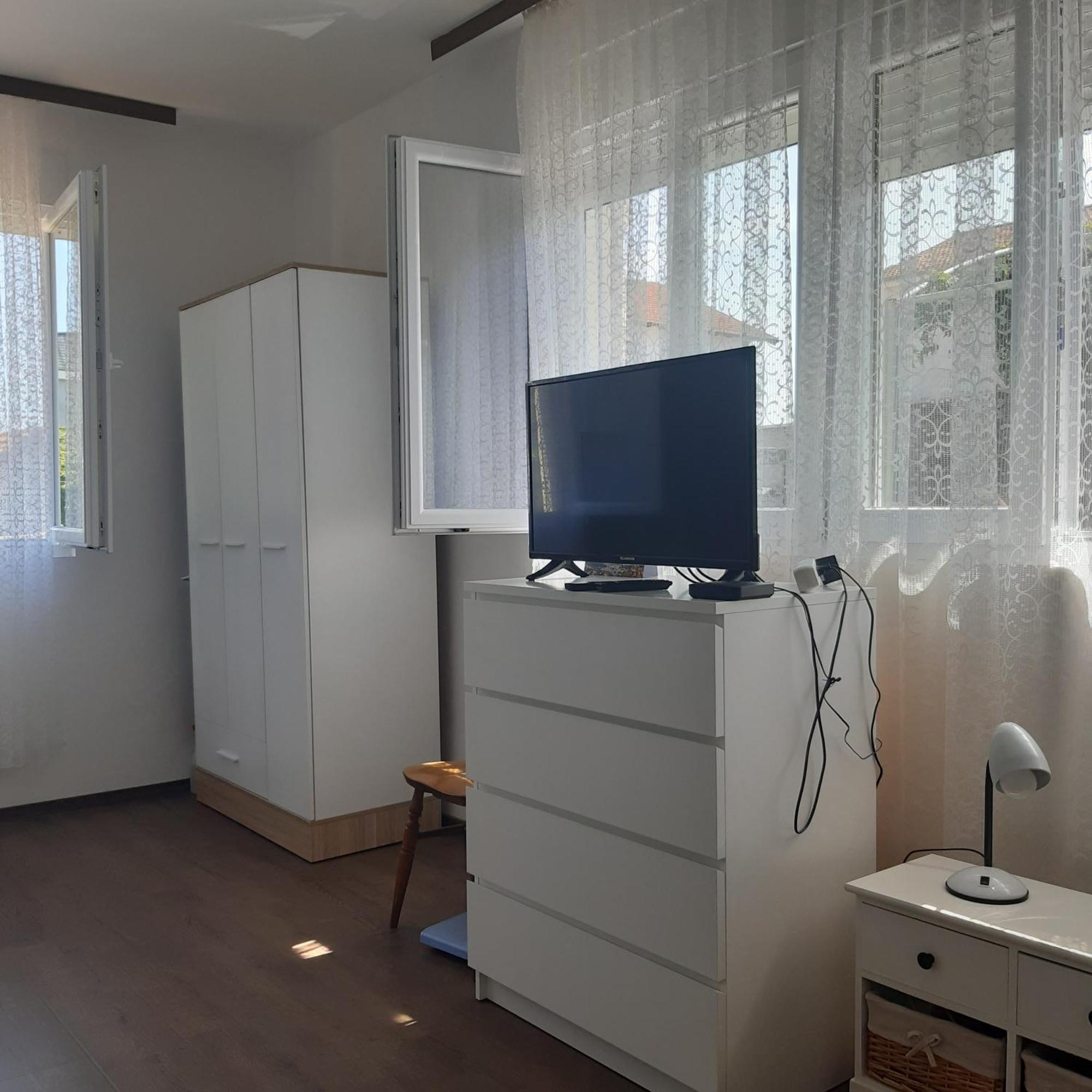 Sunny Apartment Sukosan Exterior photo